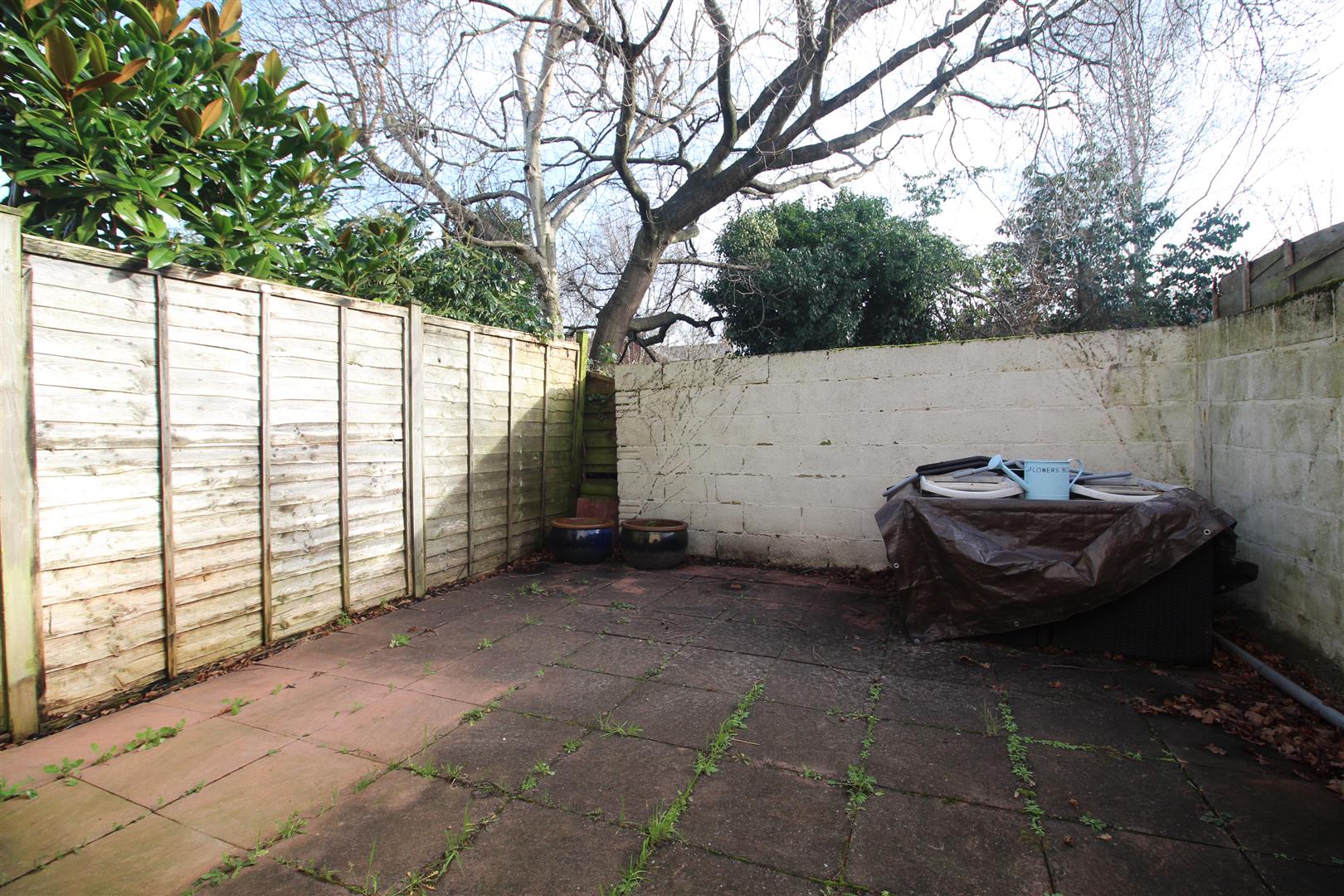 2 bed property in Wilson Road, Reading